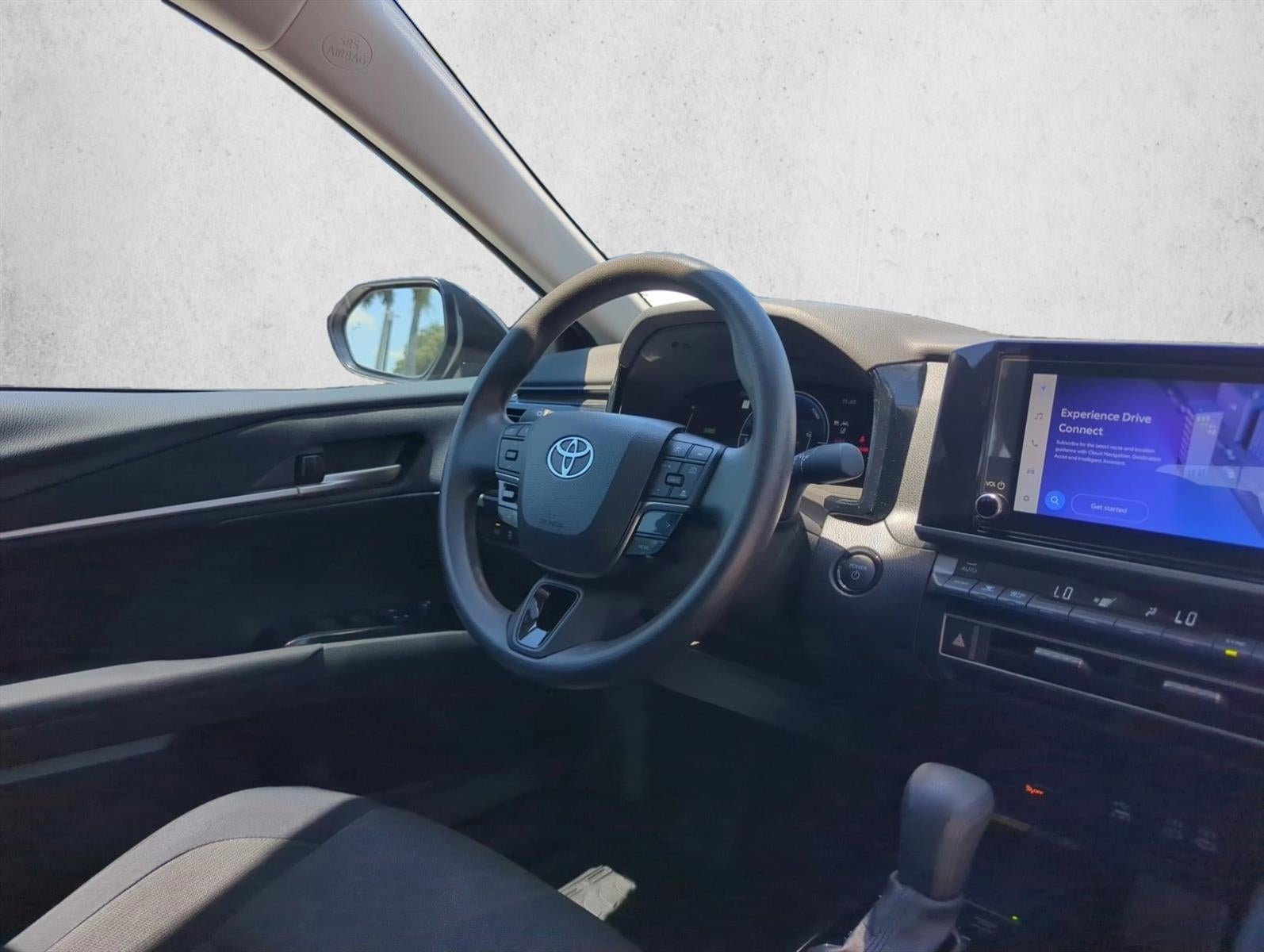 2025 Toyota Camry LE (SE)