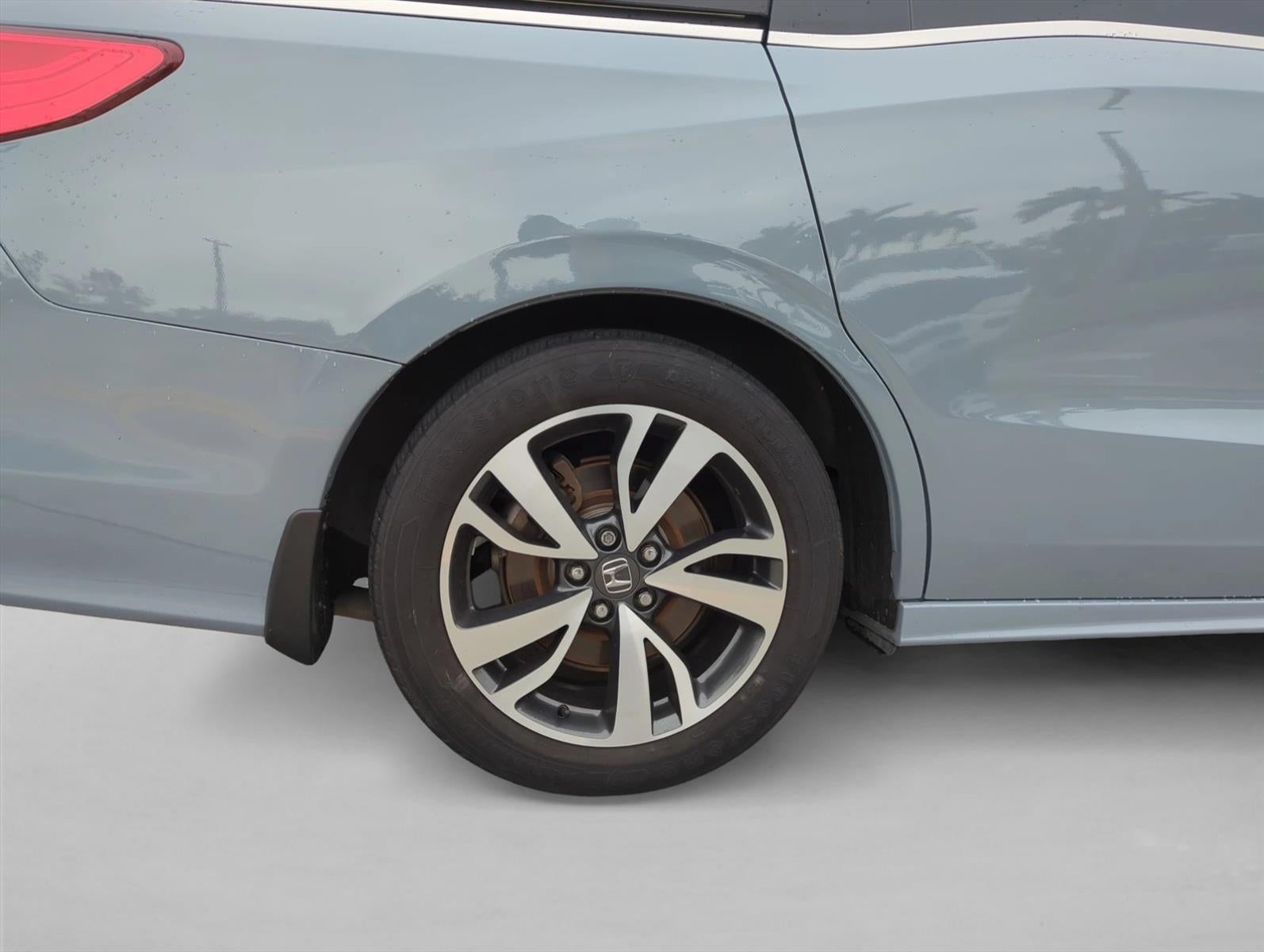 2023 Honda Odyssey Touring Auto