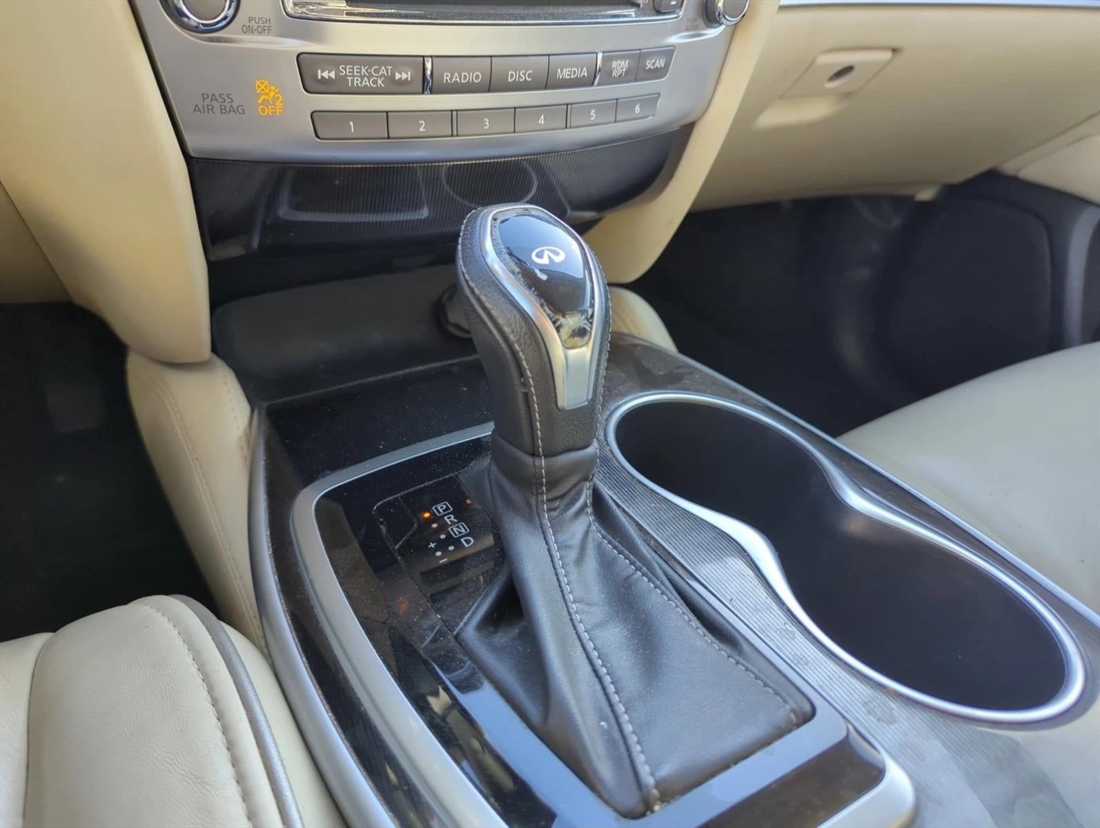 2017 INFINITI QX60 FWD