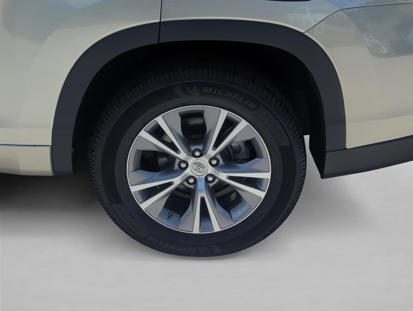 2015 Toyota Highlander FWD 4dr V6 XLE (Natl)