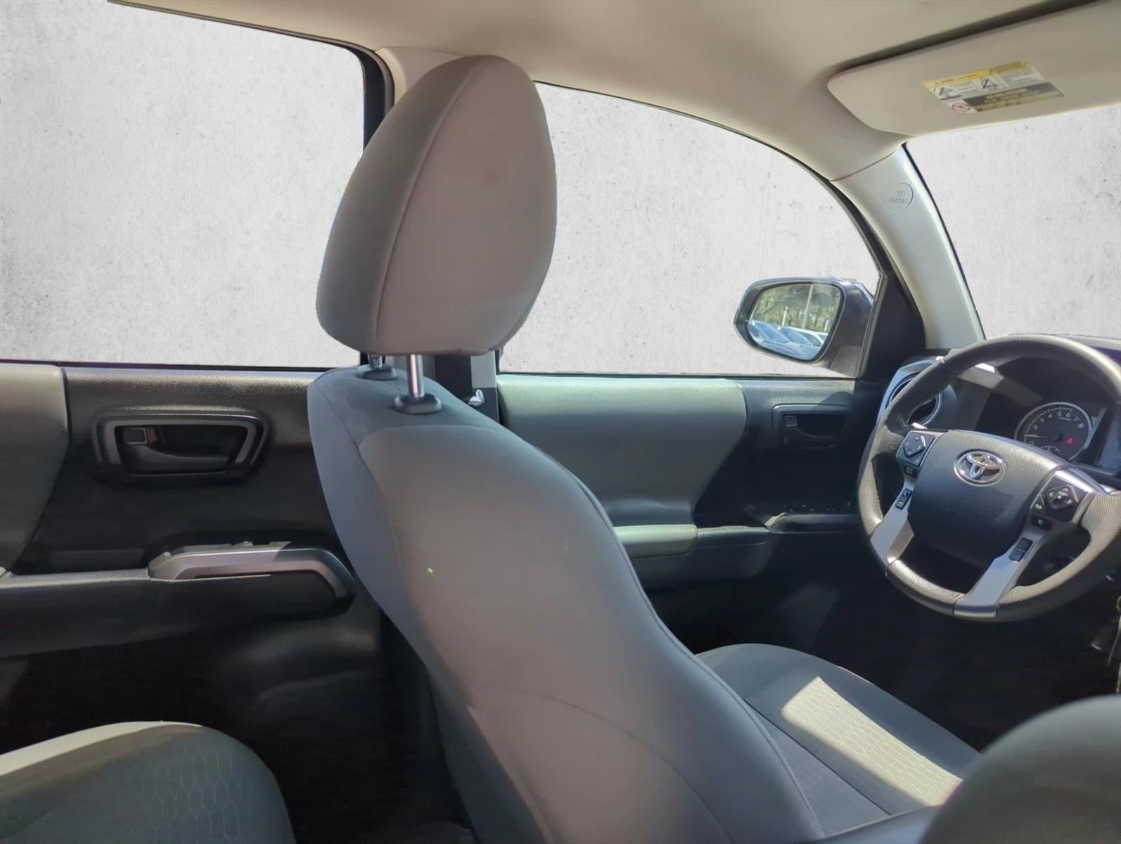 2019 Toyota Tacoma 2WD 2WD SR5 Double Cab 5' Bed V6 AT (GS)