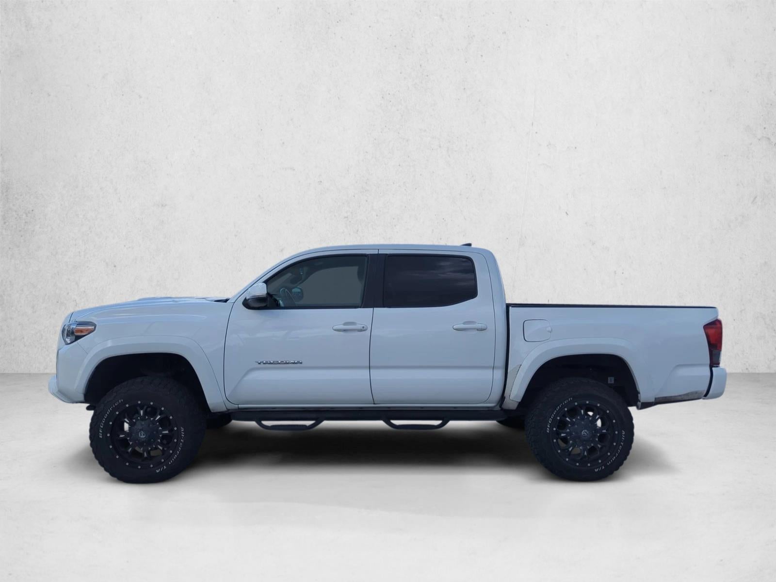 2017 Toyota Tacoma TRD Sport Double Cab 5' Bed V6 4x4 AT (Natl)