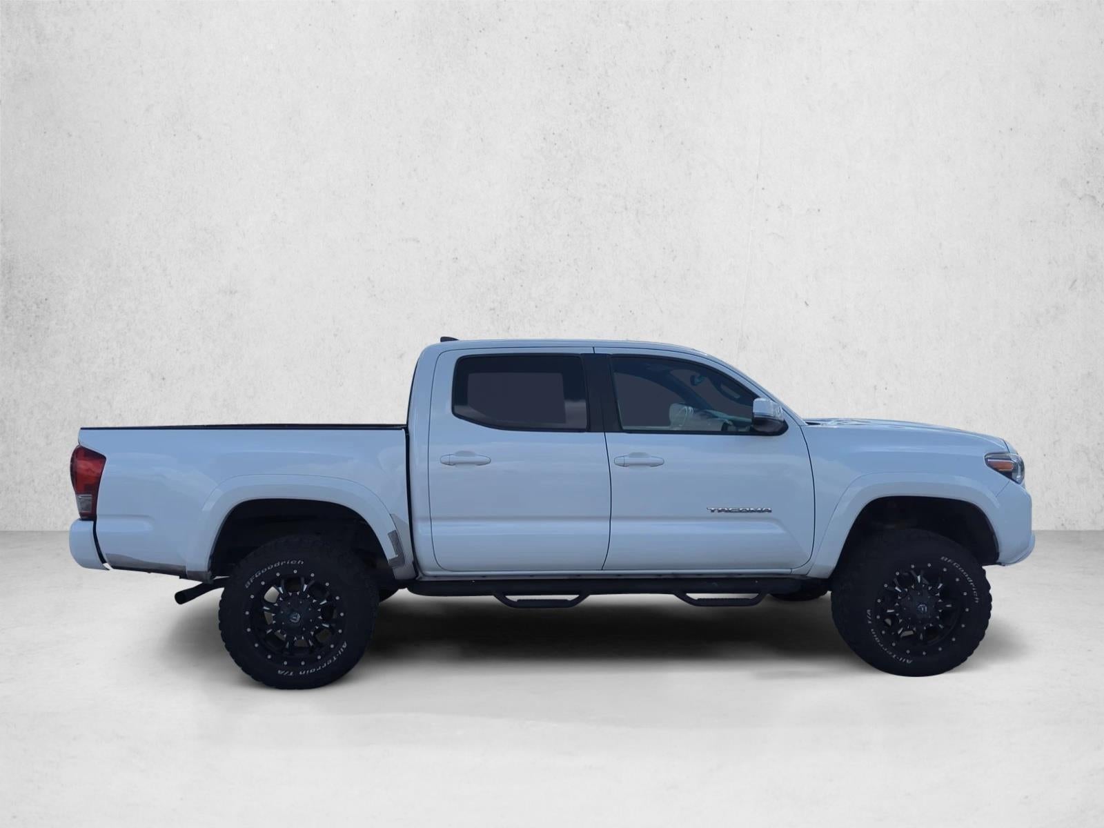 2017 Toyota Tacoma TRD Sport Double Cab 5' Bed V6 4x4 AT (Natl)