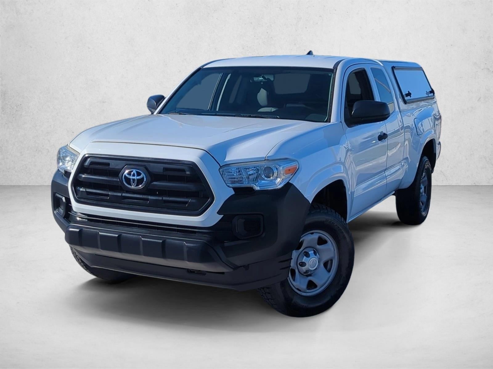 2017 Toyota Tacoma SR Access Cab 6' Bed I4 4x2 AT (GS)