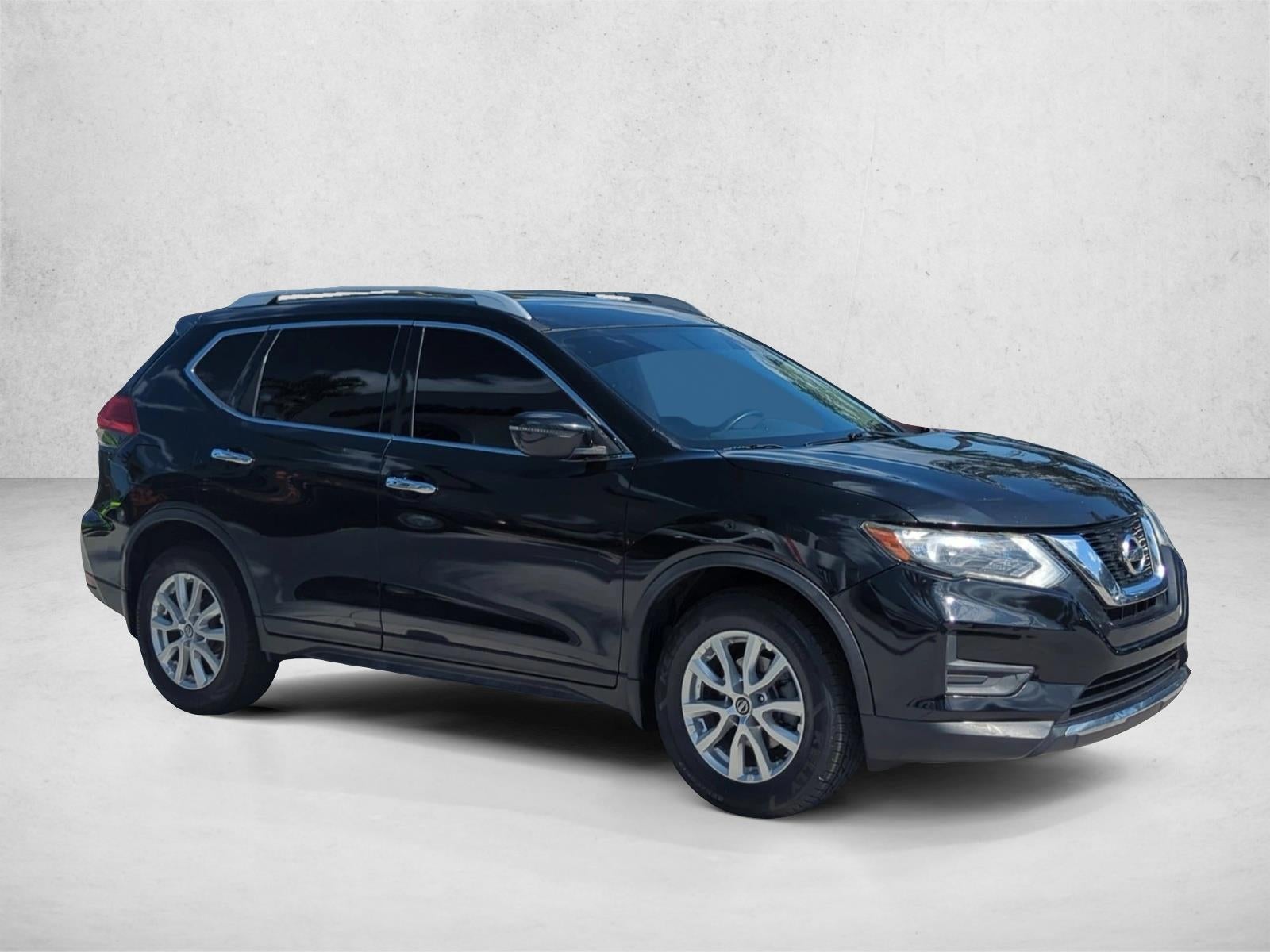 2017 Nissan Rogue FWD SV