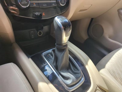 2017 Nissan Rogue FWD SV