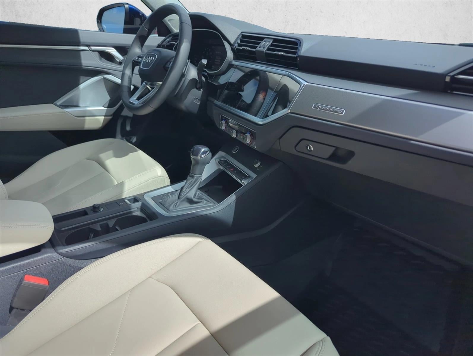 2025 Audi Q3 S line Premium 45 TFSI quattro