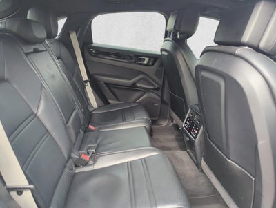 2022 Porsche Cayenne Platinum Edition Coupe AWD