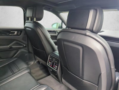 2022 Porsche Cayenne Platinum Edition Coupe AWD
