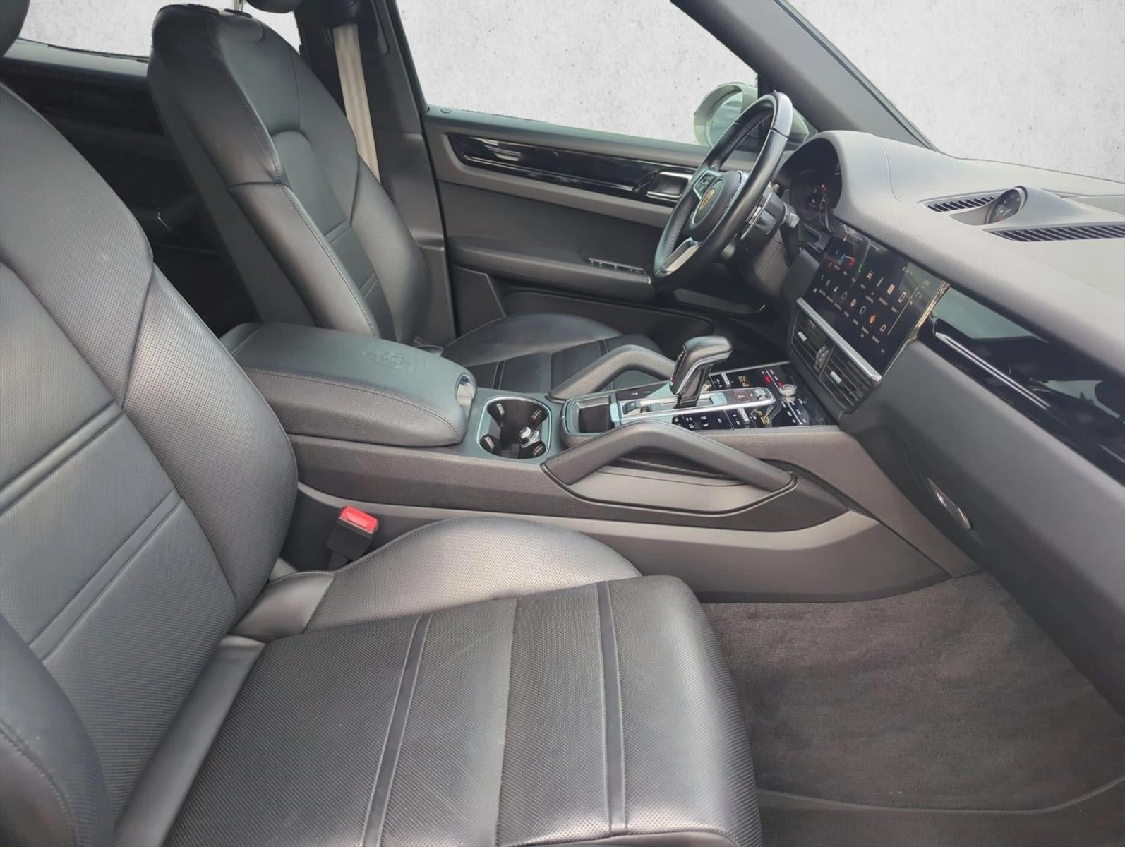2022 Porsche Cayenne Platinum Edition Coupe AWD