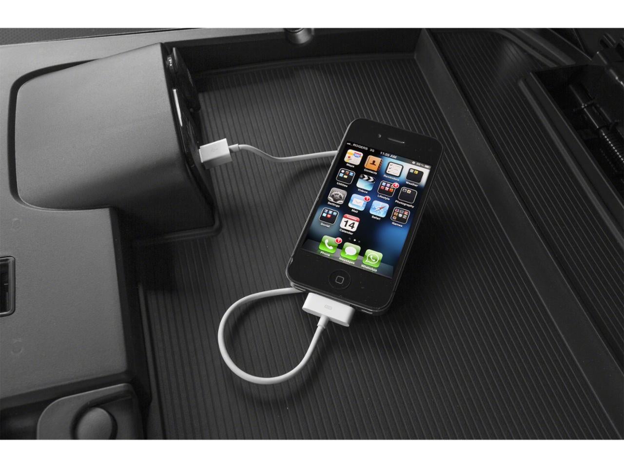 2015 RAM 1500 4WD Quad Cab 6.4 Ft Box Sport