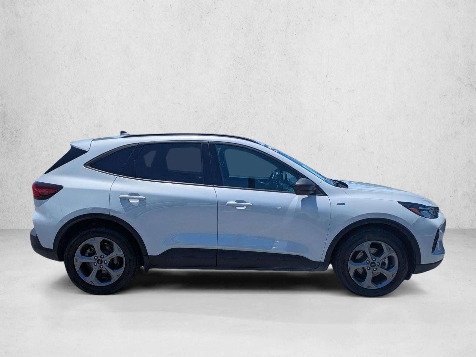 2025 Ford Escape ST-Line FWD