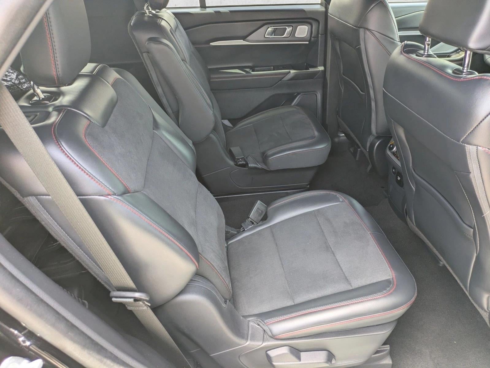 2025 Ford Explorer ST 4WD