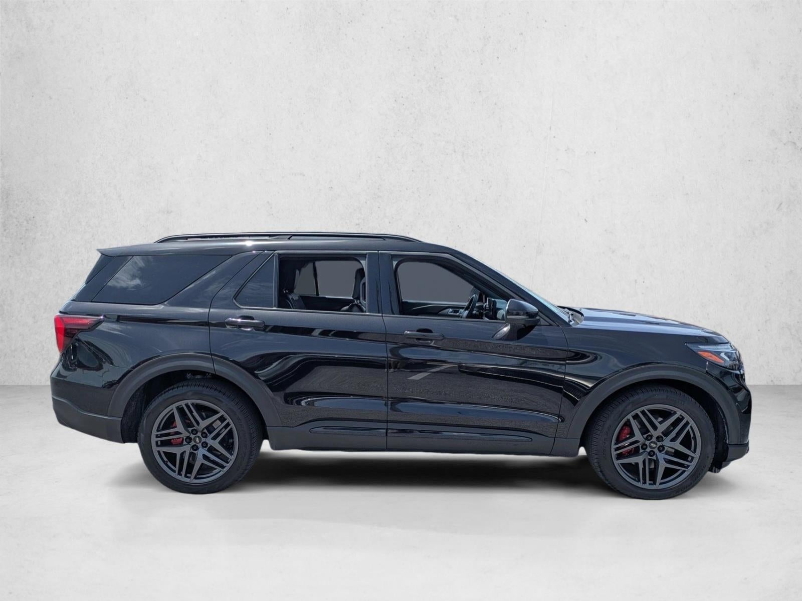 2025 Ford Explorer ST 4WD