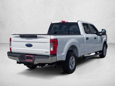 2017 Ford Super Duty F-250 SRW XL 2WD Crew Cab 6.75' Box