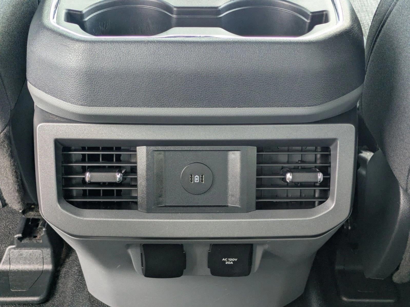 2023 Ford Super Duty F-350 SRW XLT 4WD Crew Cab 6.75' Box