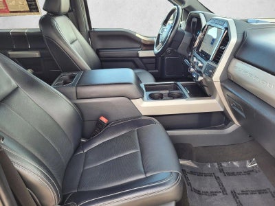 2022 Ford Super Duty F-450 DRW LARIAT 4WD Crew Cab 8' Box