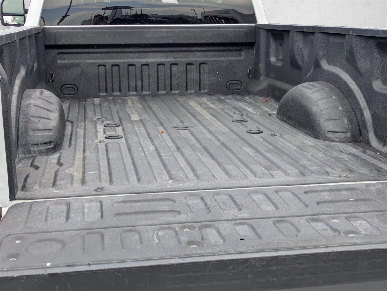 2022 Ford Super Duty F-350 DRW XL 4WD SuperCab 8' Box