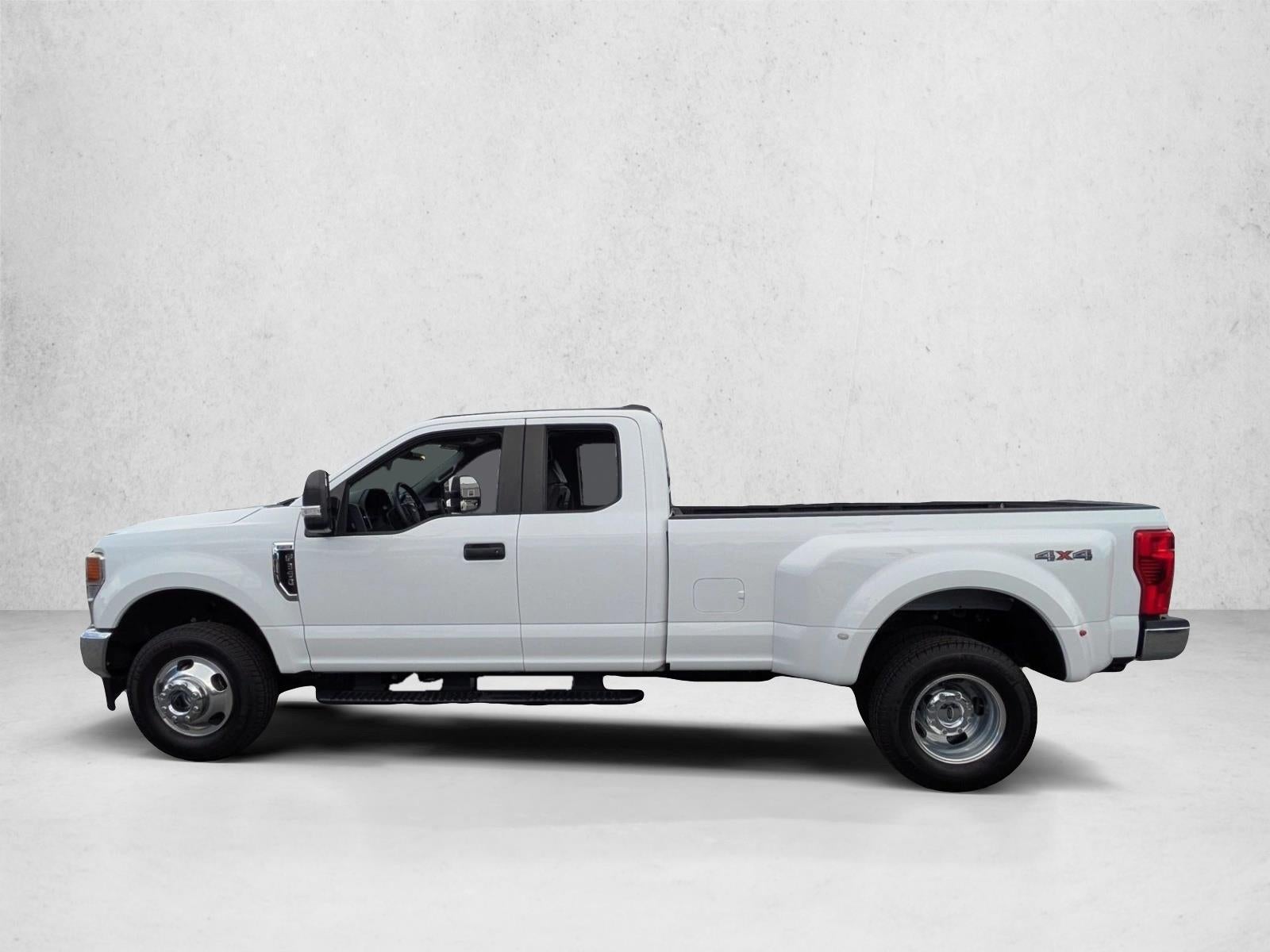 2022 Ford Super Duty F-350 DRW XL 4WD SuperCab 8' Box