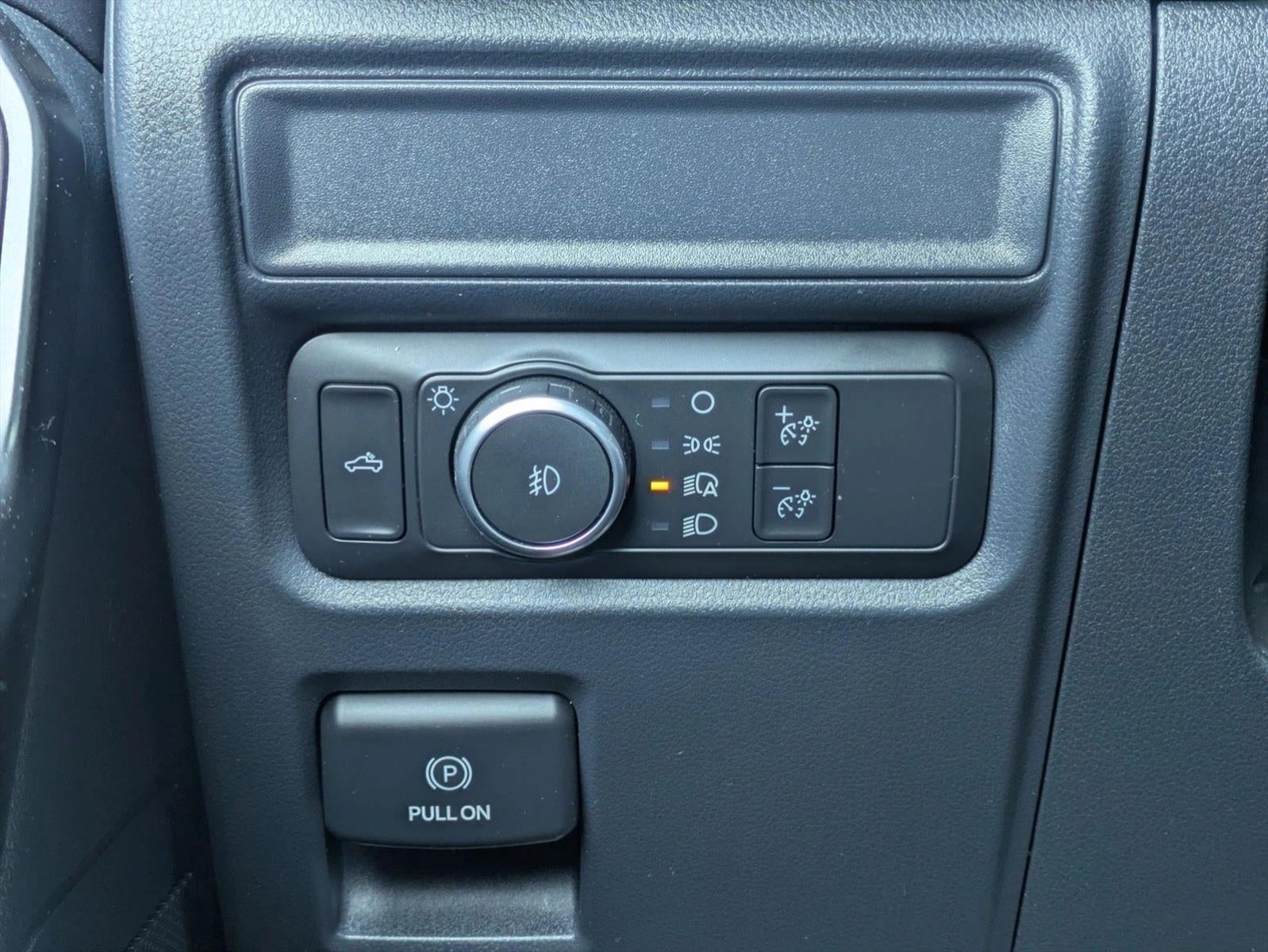 2022 Ford F-150 XL 4WD SuperCrew 5.5' Box