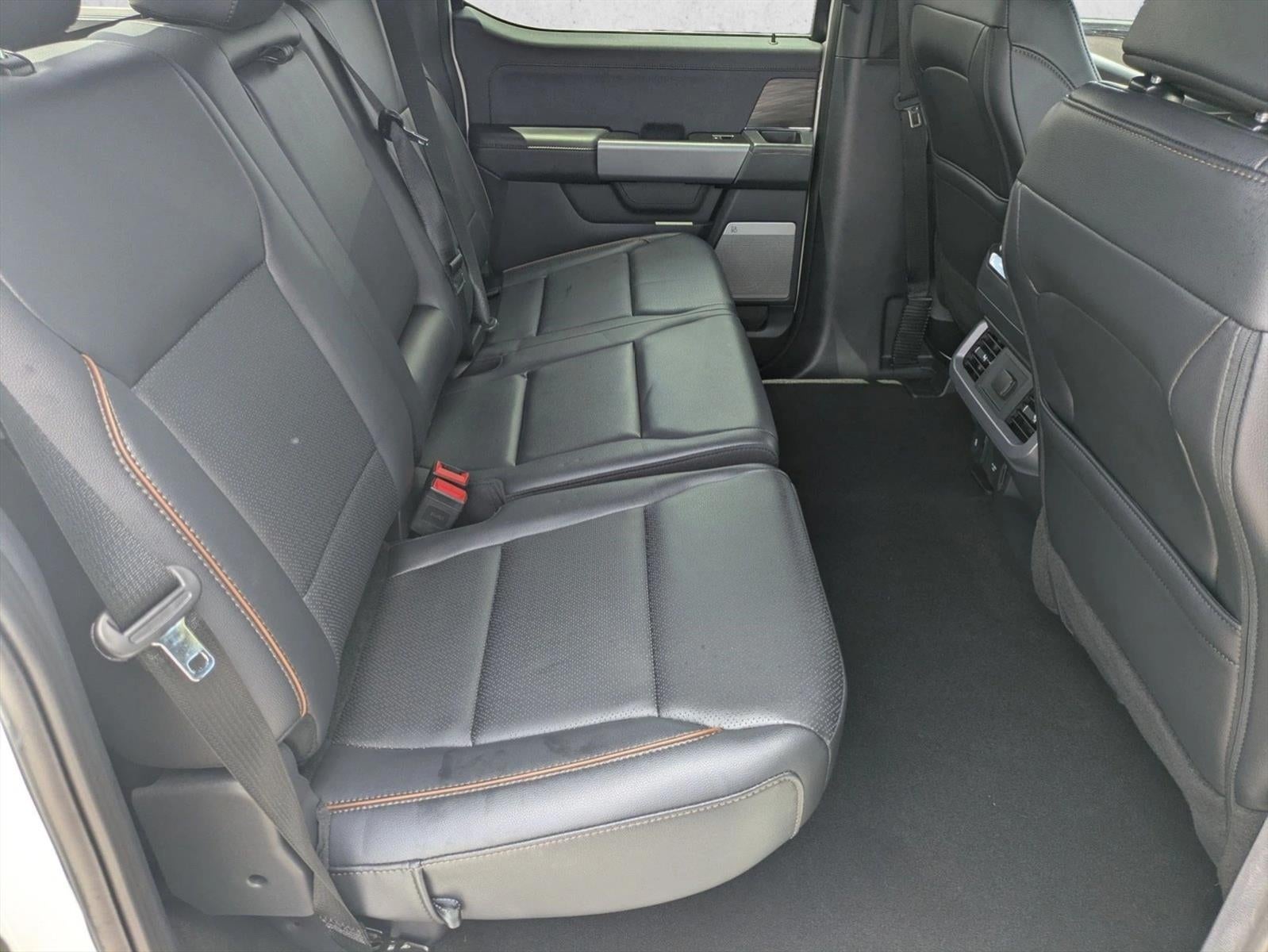2025 Ford F-150 LARIAT 4WD SuperCrew 5.5' Box