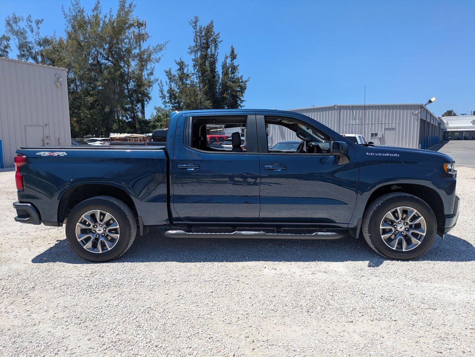 2021 Chevrolet Silverado 1500 Crew Cab Short Box 4-Wheel Drive RST