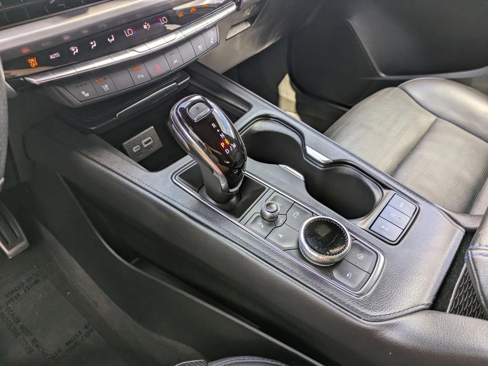 2024 Cadillac XT4 AWD 4dr Sport