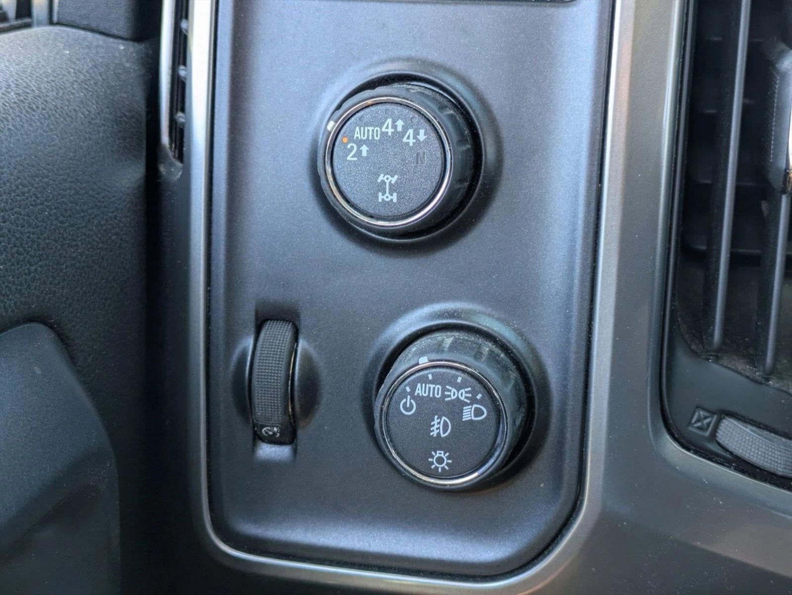 2018 Chevrolet Silverado 1500 Double Cab Standard Box 4-Wheel Drive LT