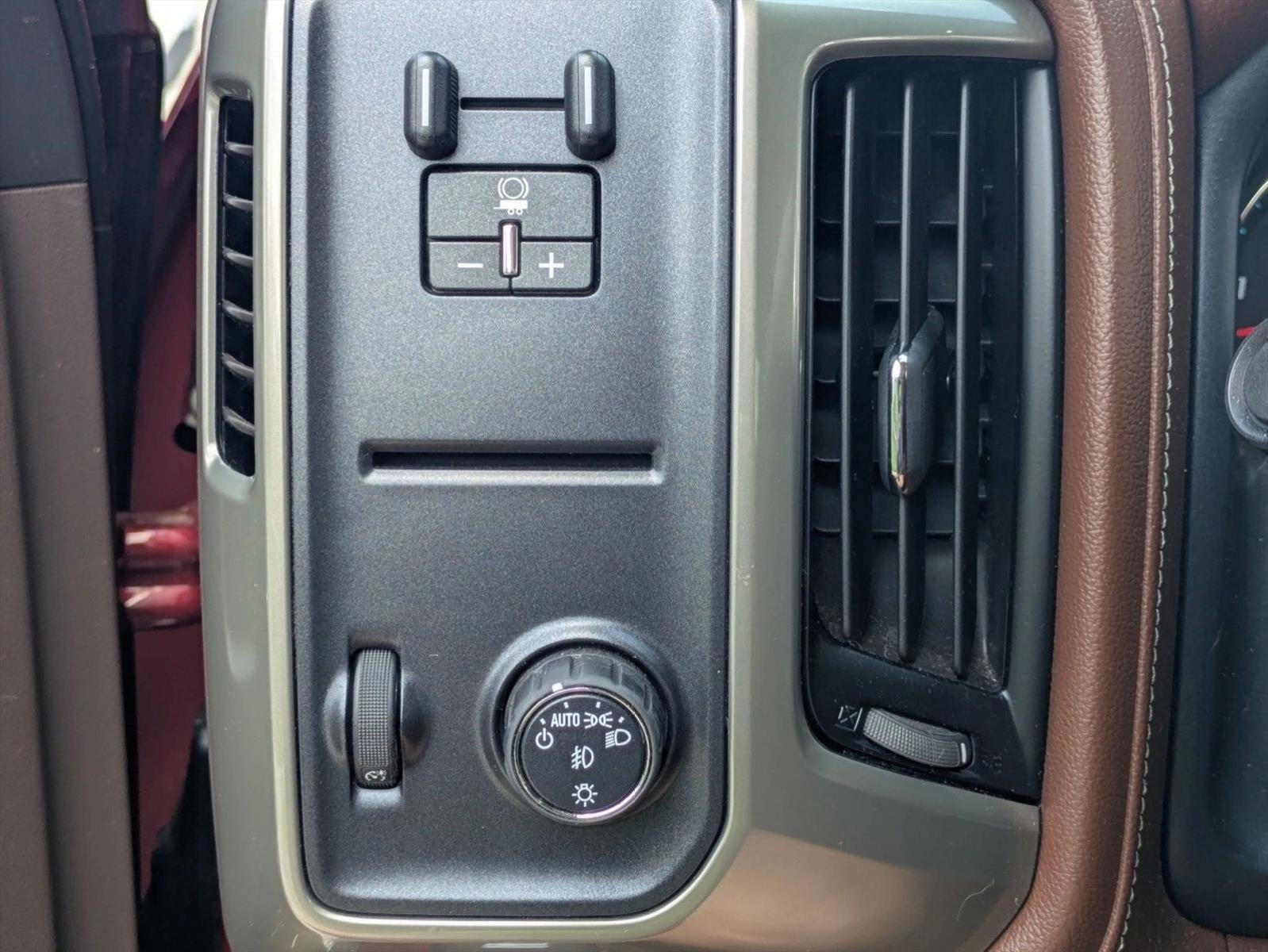 2018 Chevrolet Silverado 1500 Crew Cab Short Box 2-Wheel Drive High Country