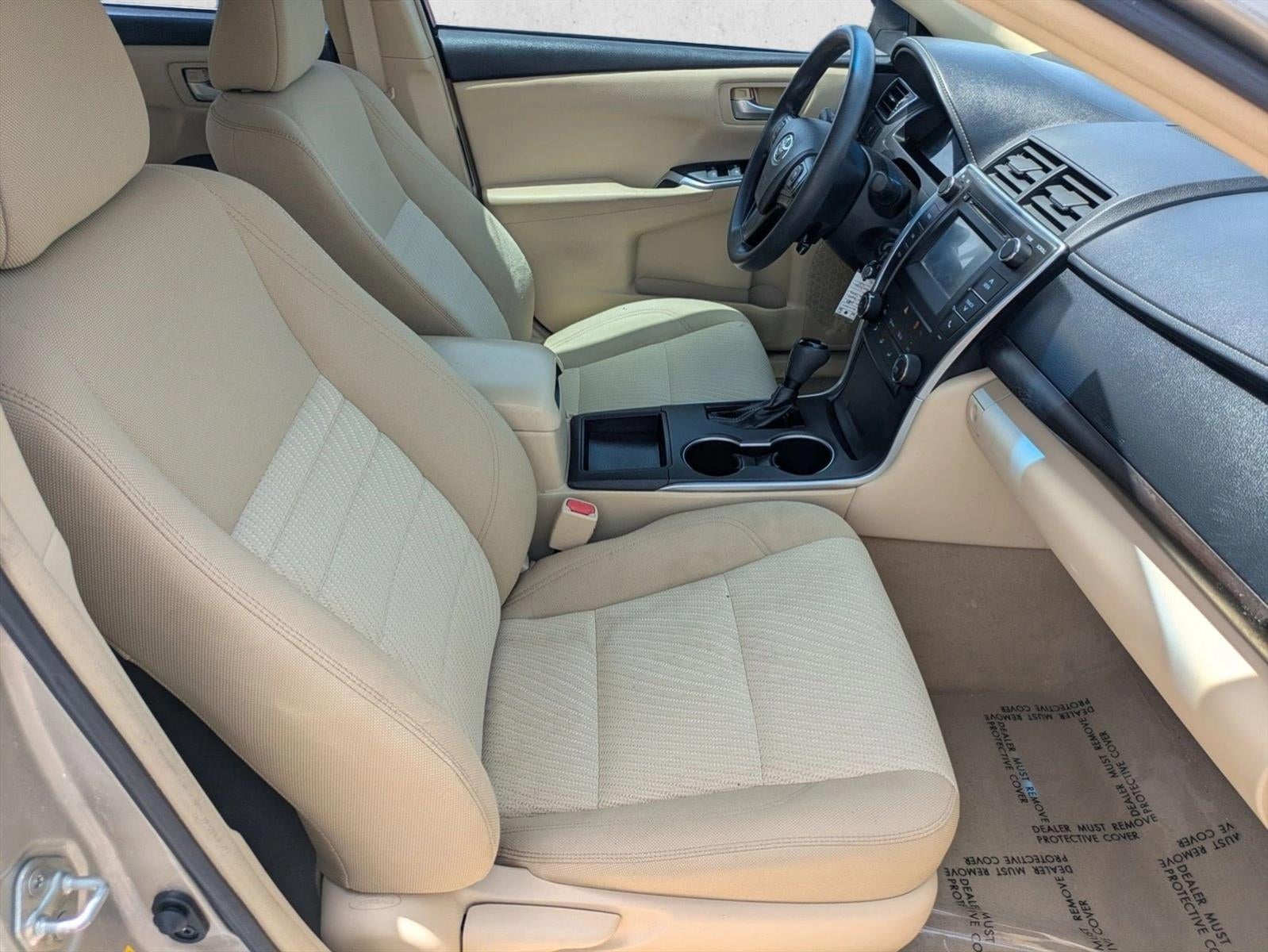 2017 Toyota Camry LE Auto (SE)