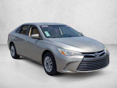 2017 Toyota Camry LE Auto (SE)