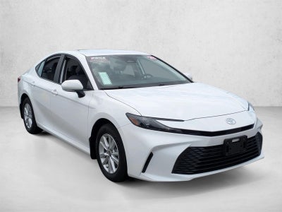 2025 Toyota Camry LE AWD (Natl)