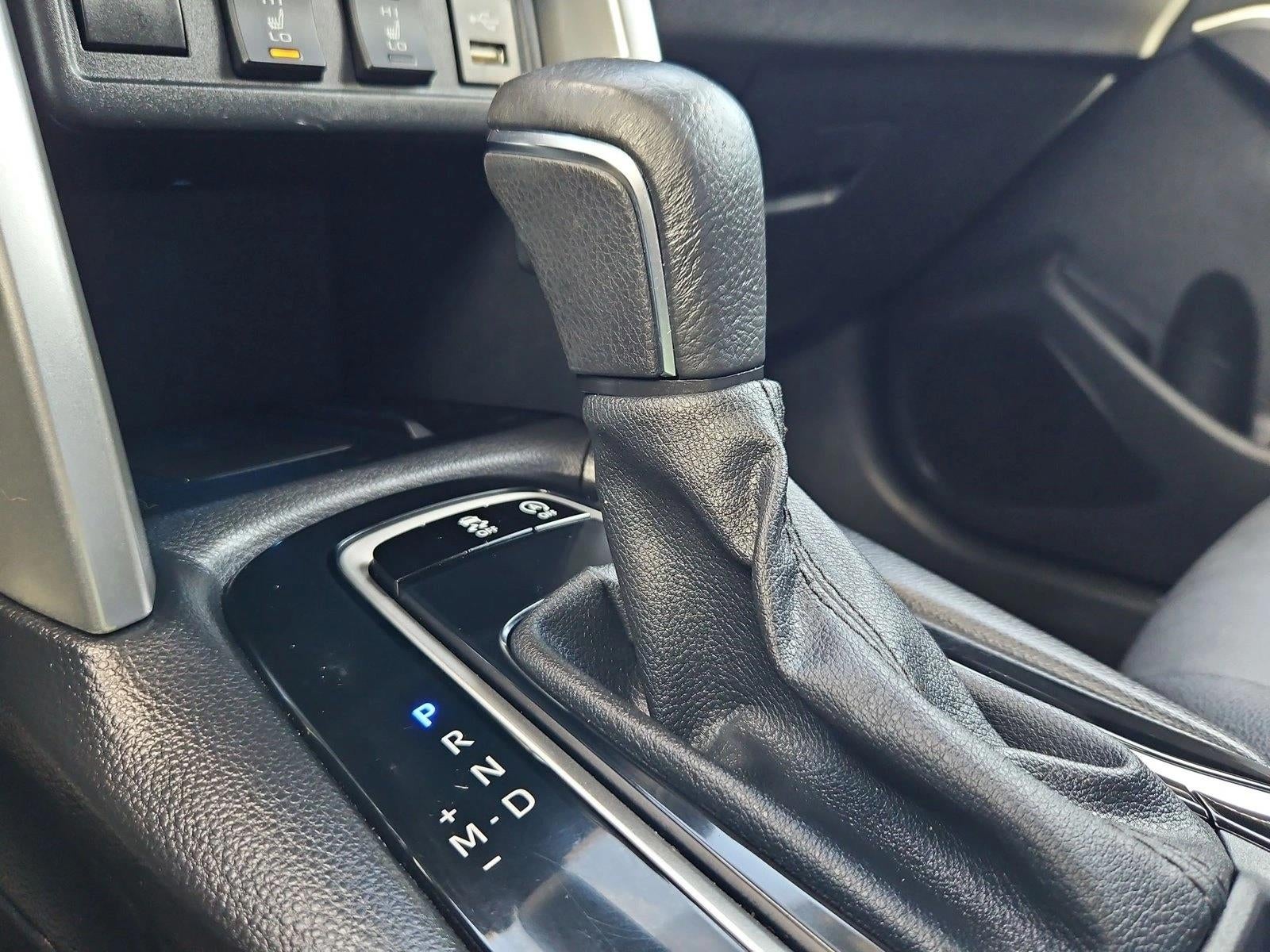 2022 Toyota Corolla Cross XLE 2WD (Natl)