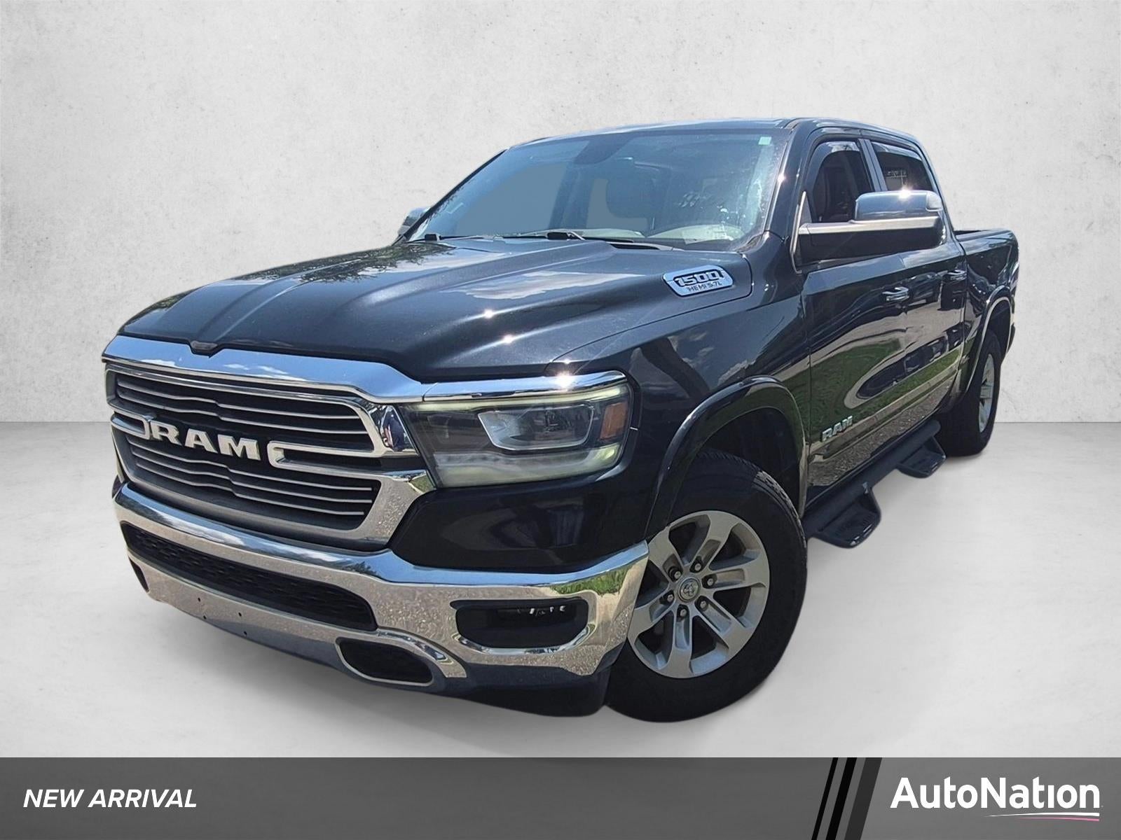 2019 RAM 1500 Laramie 4x2 Crew Cab 5'7" Box