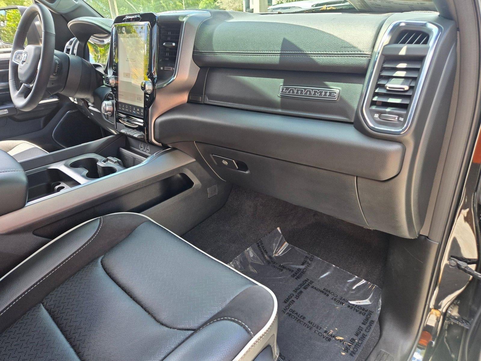 2025 RAM 1500 Laramie 4x4 Crew Cab 5'7" Box