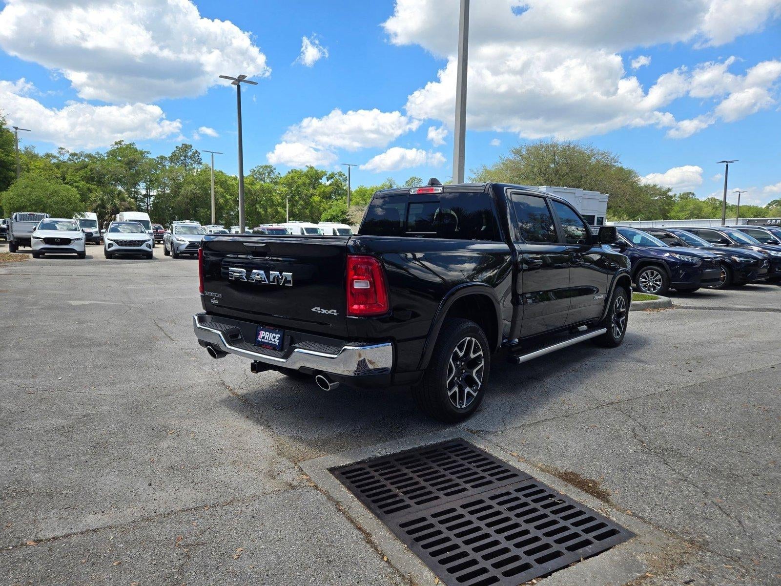 2025 RAM 1500 Laramie 4x4 Crew Cab 5'7" Box