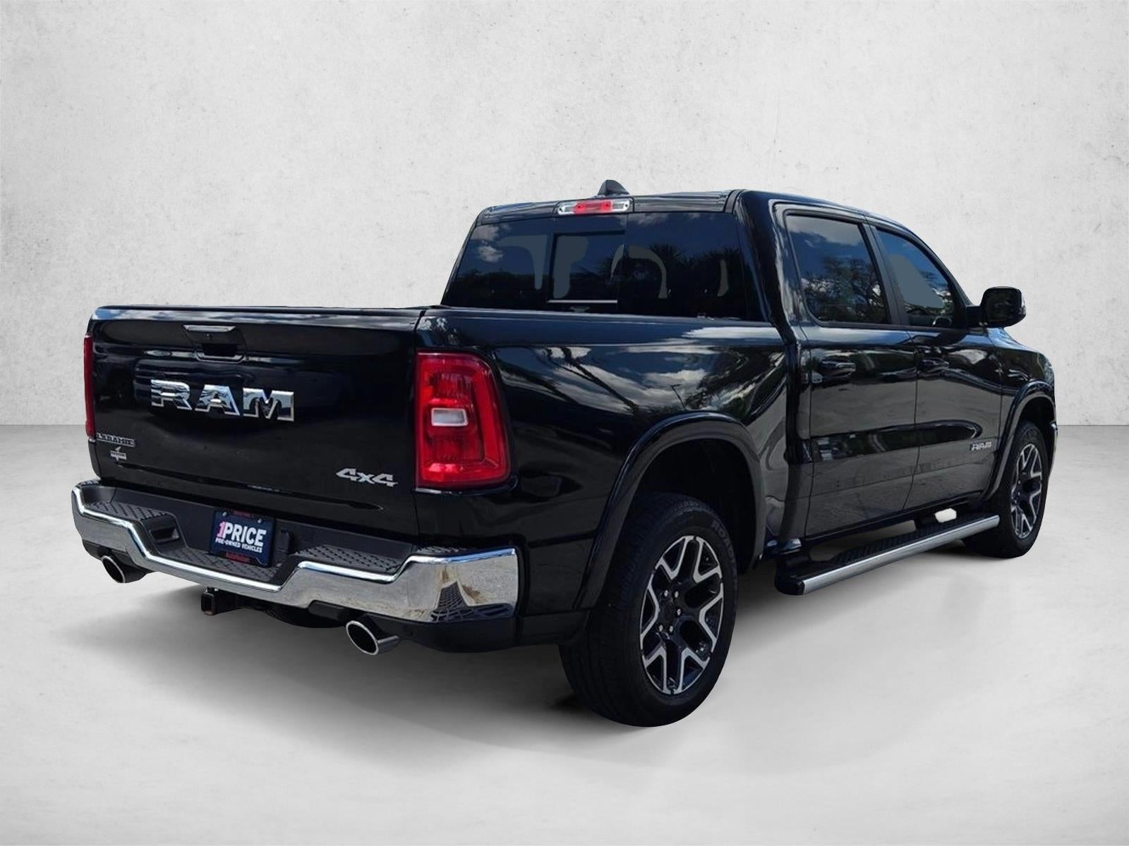 2025 RAM 1500 Laramie 4x4 Crew Cab 5'7" Box
