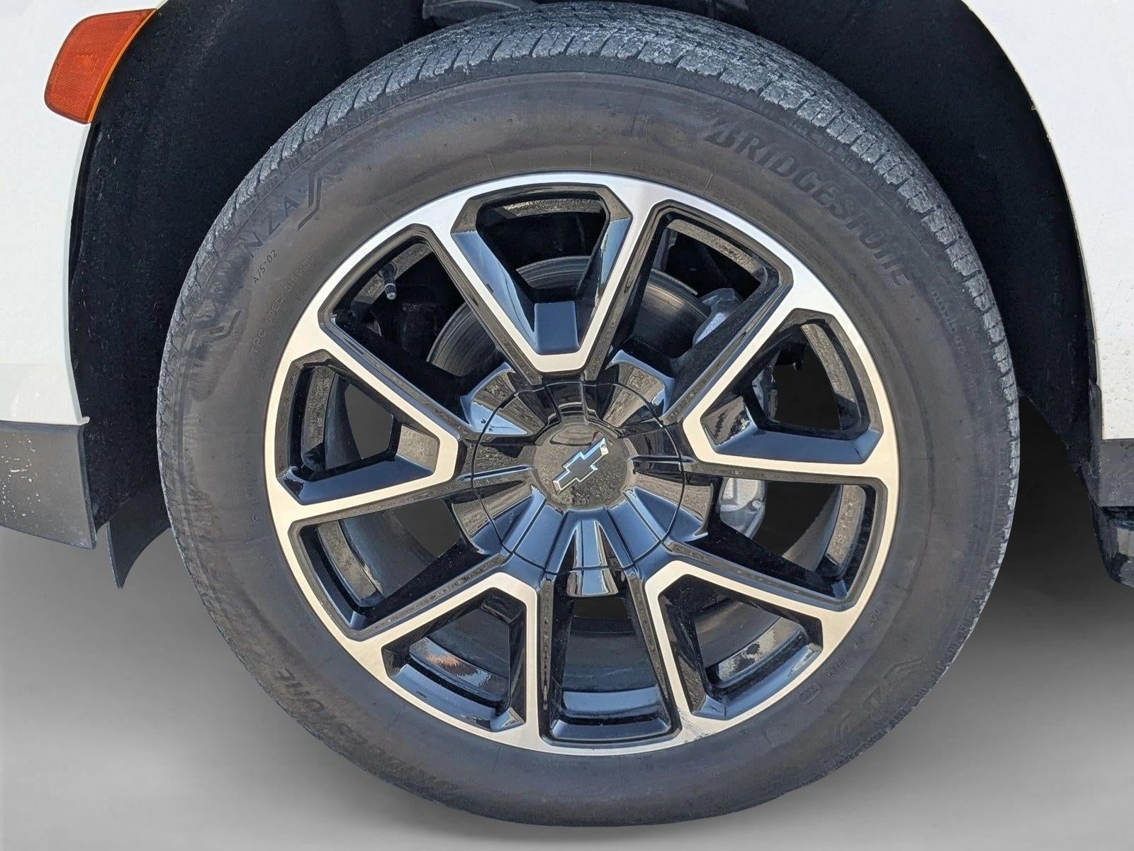 2023 Chevrolet Suburban 2WD RST