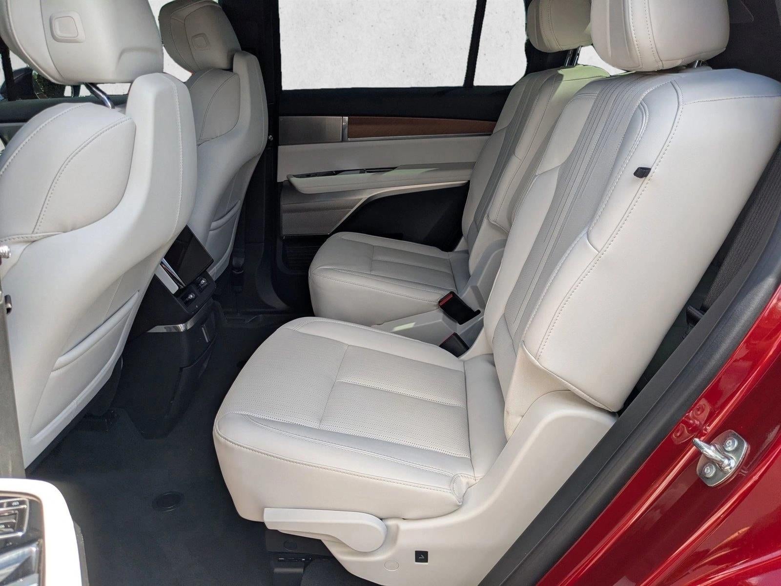 2026 Cadillac VISTIQ AWD 4dr Luxury
