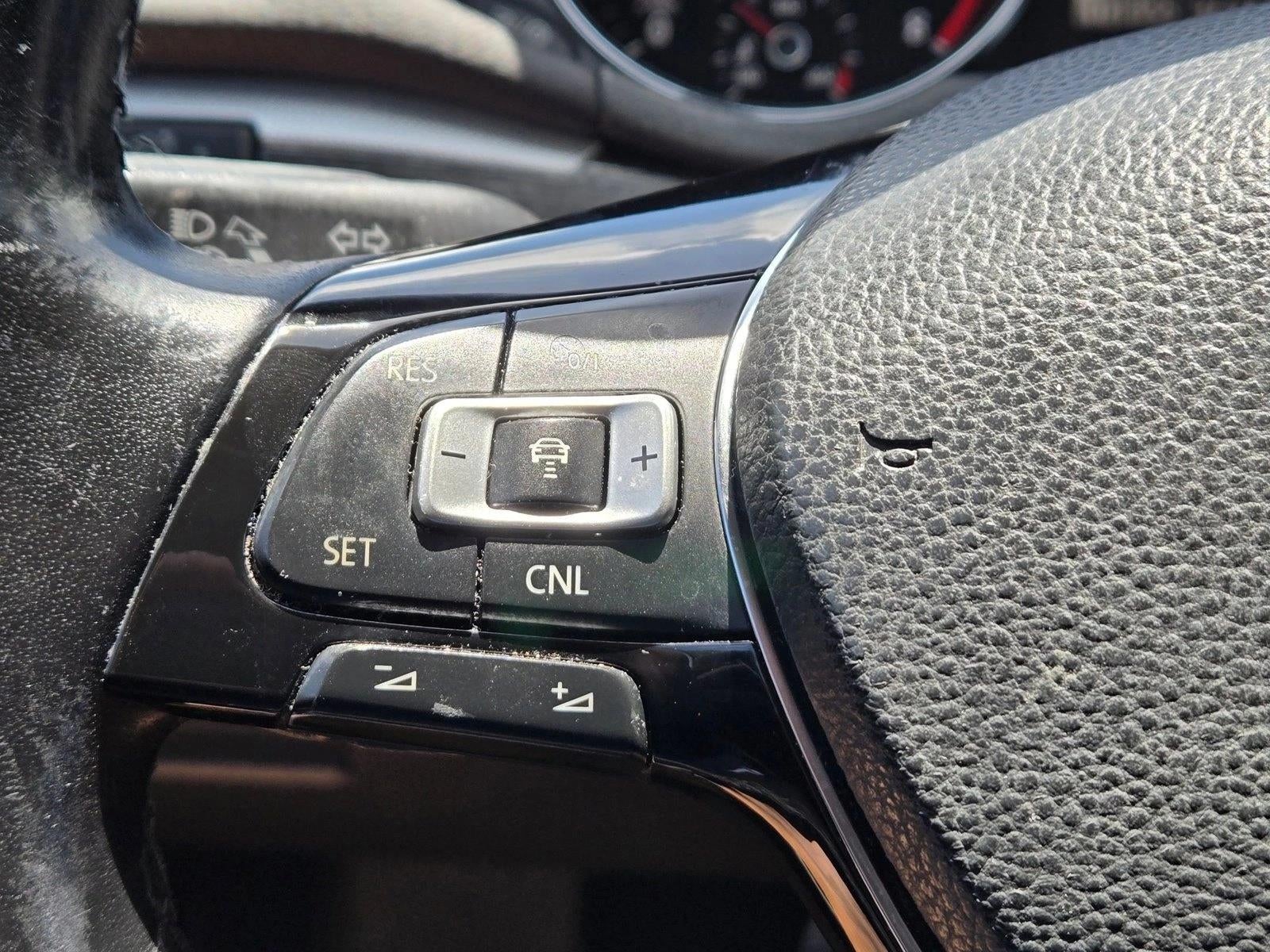 2016 Volkswagen Passat 4dr Sdn 1.8T Auto SE