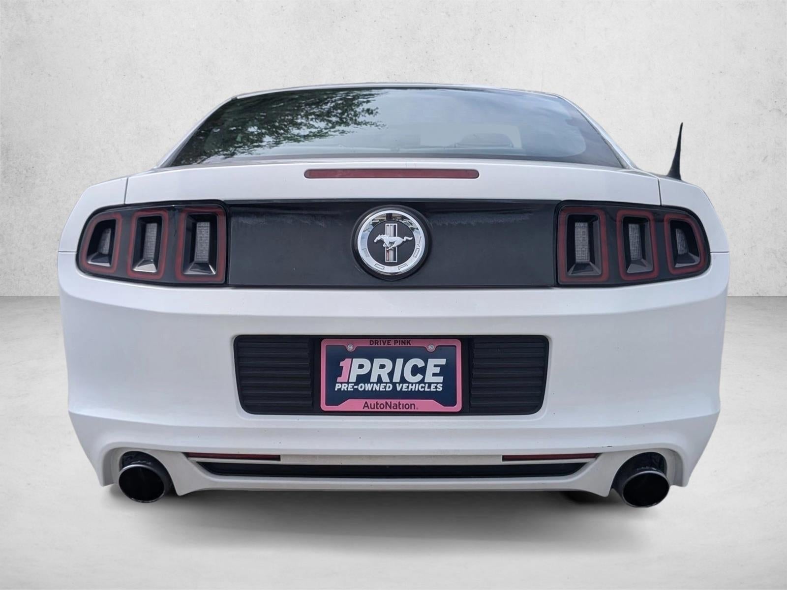 2013 Ford Mustang 2dr Cpe V6