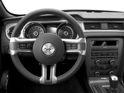 2013 Ford Mustang 2dr Cpe V6