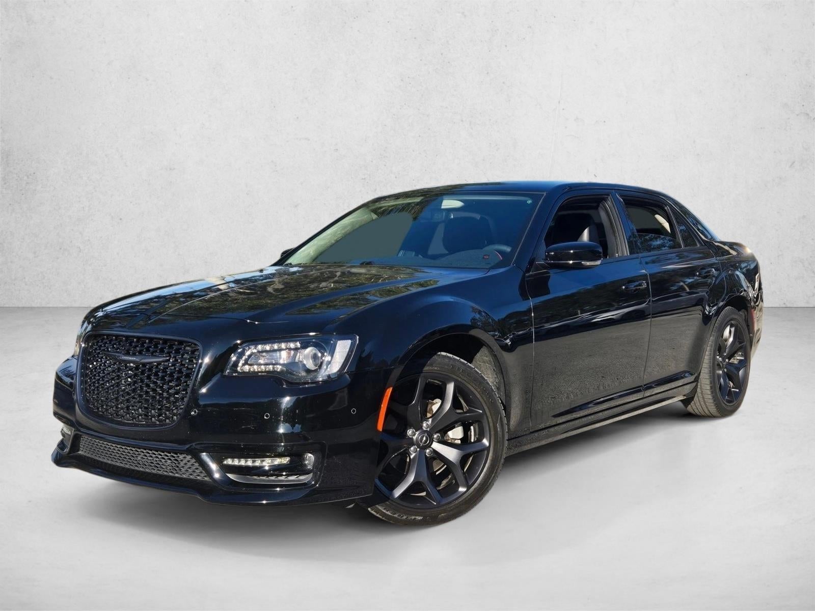 2023 Chrysler 300 Touring L RWD