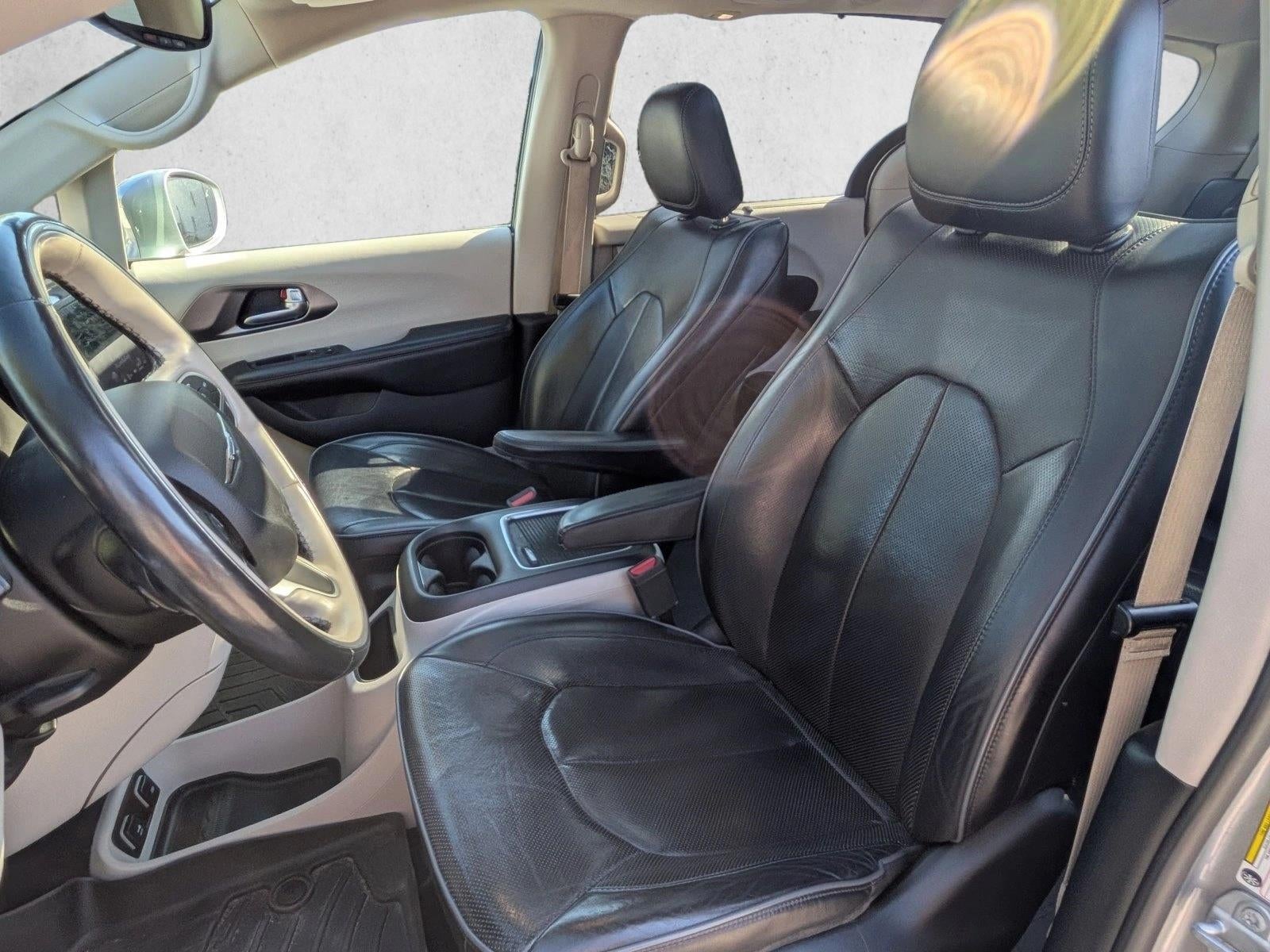 2019 Chrysler Pacifica Limited FWD