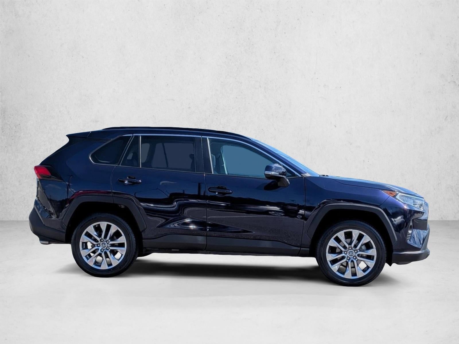 2019 Toyota RAV4 XLE Premium FWD (Natl)