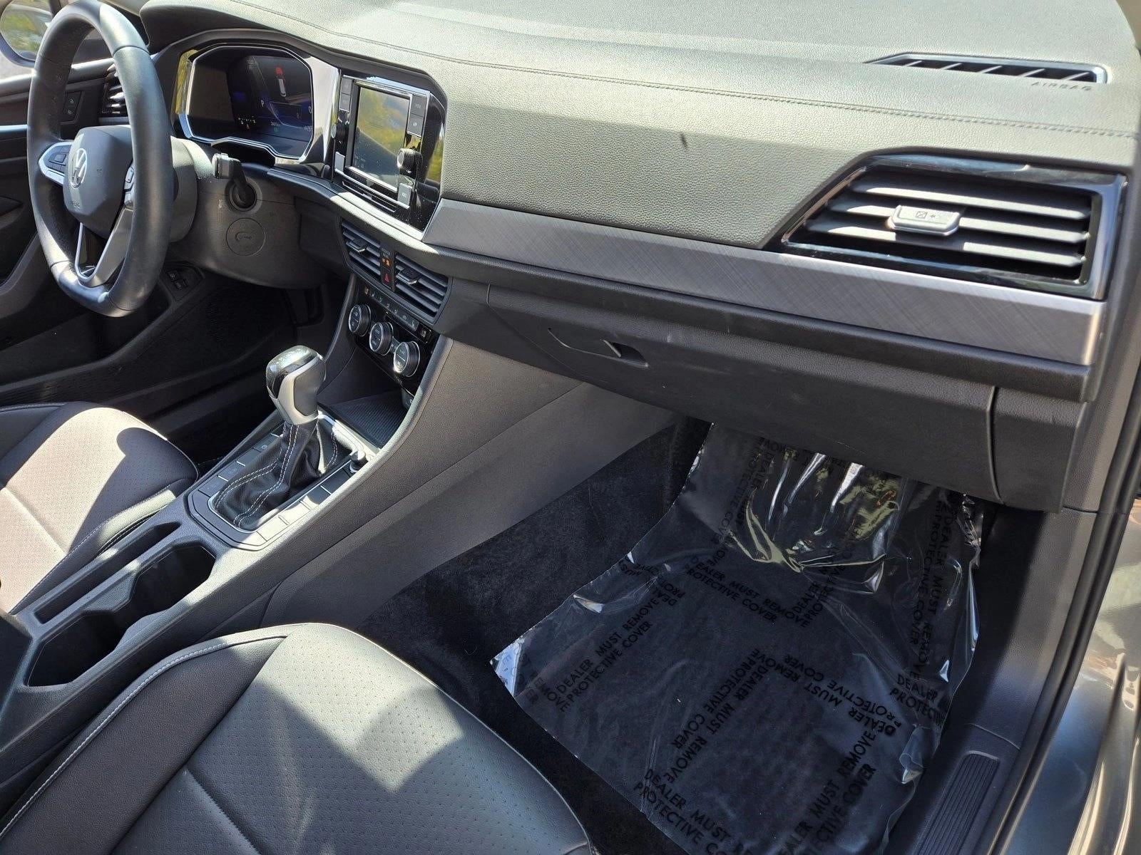 2023 Volkswagen Jetta SE Auto