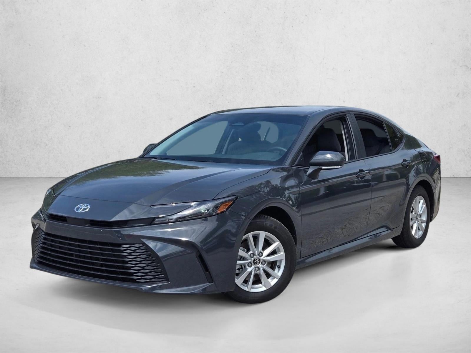 2025 Toyota Camry LE (SE)