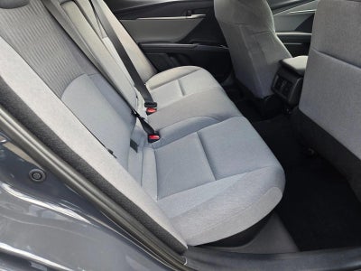 2025 Toyota Camry LE (SE)