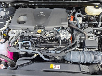 2025 Toyota Camry LE (SE)