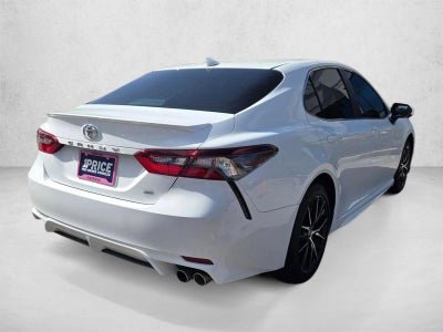 2021 Toyota Camry SE Auto (SE)